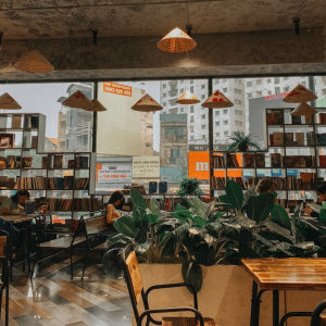 Thiết kế nội thất quán cà phê sách