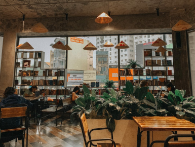 Thiết kế nội thất quán cà phê sách